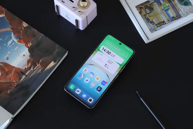 手机越级引领者超级扬声器真的太猛了！凯发k8vivo Y300评测：国民(图12)